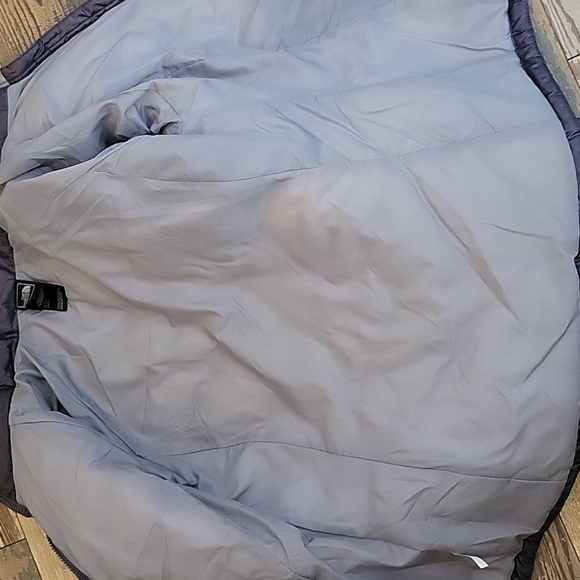 The North Face Womens Metallic Purple Puffer Coat Size Medium - Picture 8 of 8